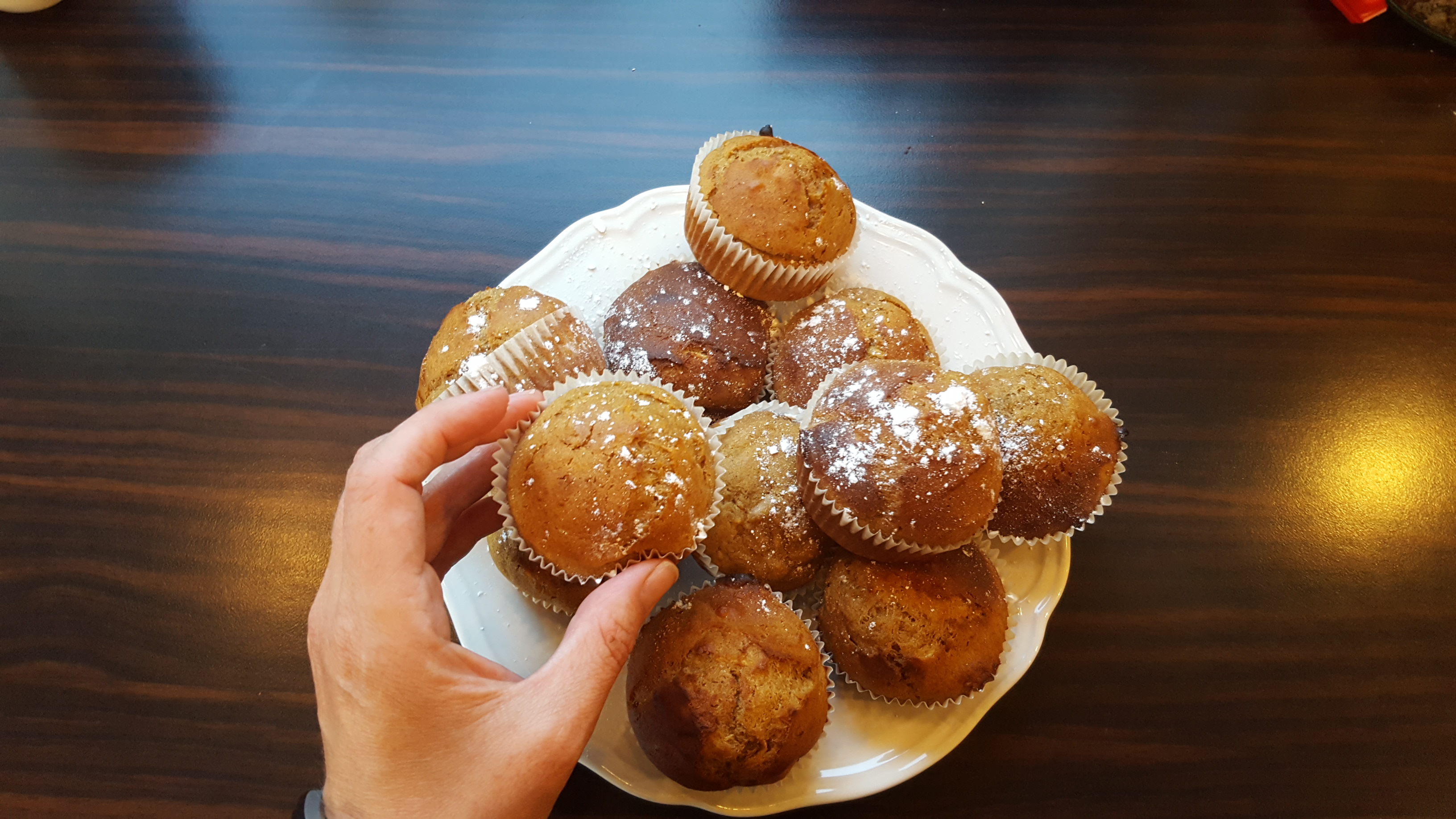 Kanel- og eplemuffins