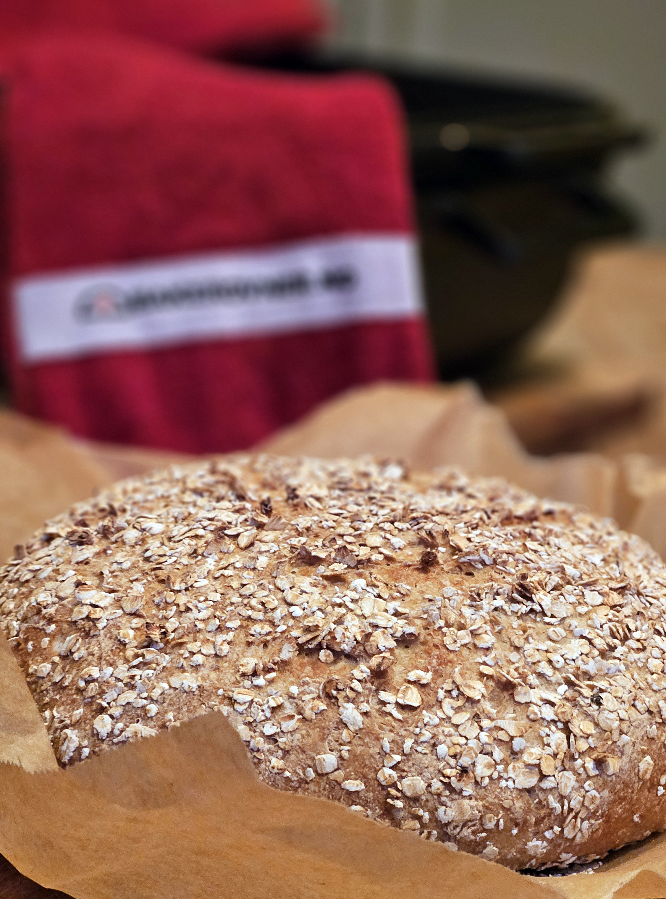 Genial støpejernsform for knallgode grytebrød (og calzone)